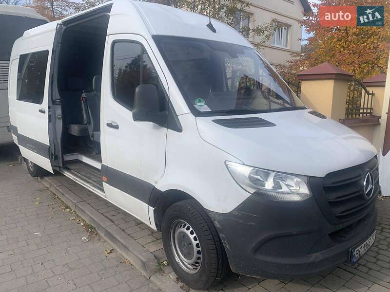 Мінівен Mercedes-Benz Sprinter 2023 в Львові фото Мінівен Mercedes-Benz Sprinter 2023 в Львові