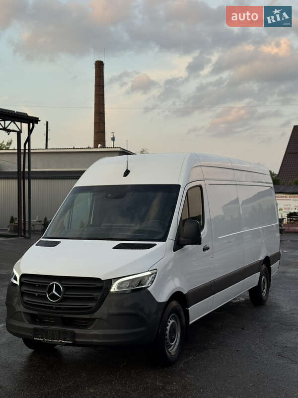 Mercedes-Benz Sprinter 2021