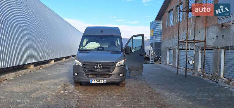 Mercedes-Benz Sprinter 2024