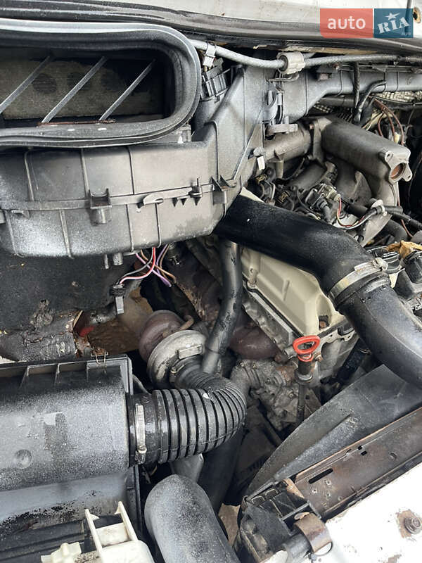 Седан Mercedes-Benz Sprinter 2000 в Уланові