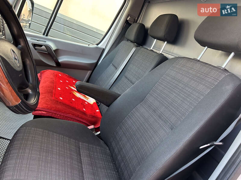 Грузовой фургон Mercedes-Benz Sprinter 2018 в Тячеве фото 28 Грузовой фургон Mercedes-Benz Sprinter 2018 в Тячеве