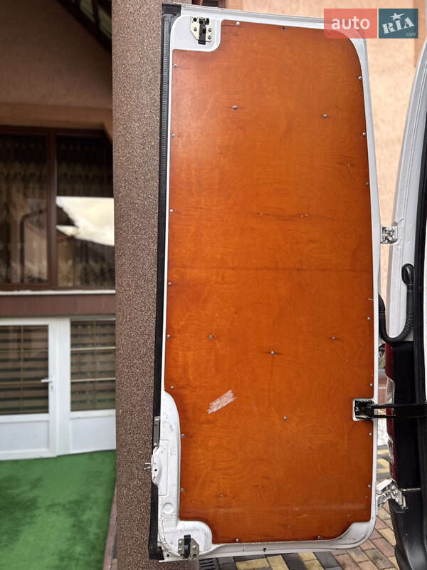 Грузовой фургон Mercedes-Benz Sprinter 2018 в Тячеве фото 80 Грузовой фургон Mercedes-Benz Sprinter 2018 в Тячеве