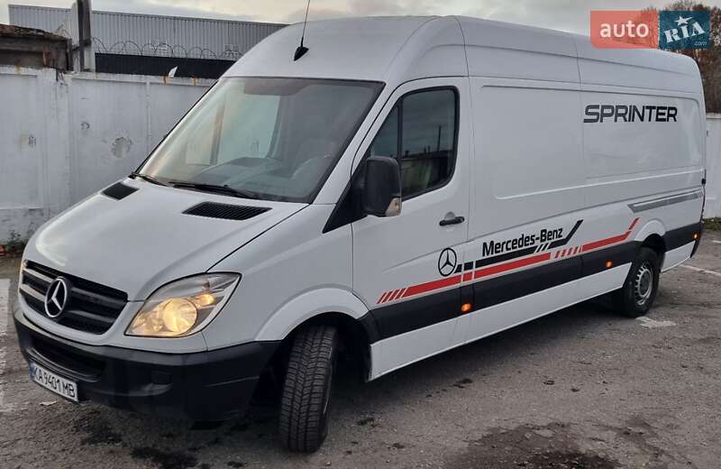 Грузовой фургон Mercedes-Benz Sprinter 2011 в Киеве фото Грузовой фургон Mercedes-Benz Sprinter 2011 в Киеве