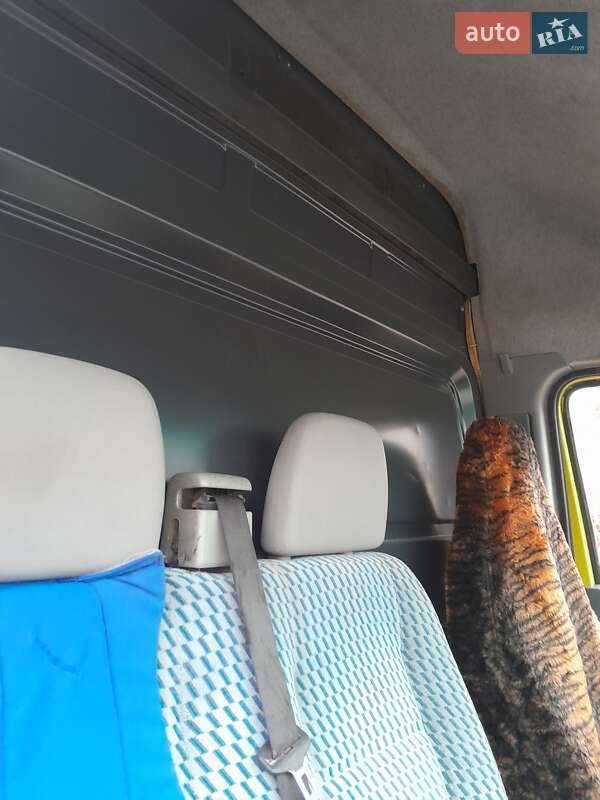 Вантажний фургон Mercedes-Benz Sprinter 2004 в Луцьку фото 7 Вантажний фургон Mercedes-Benz Sprinter 2004 в Луцьку