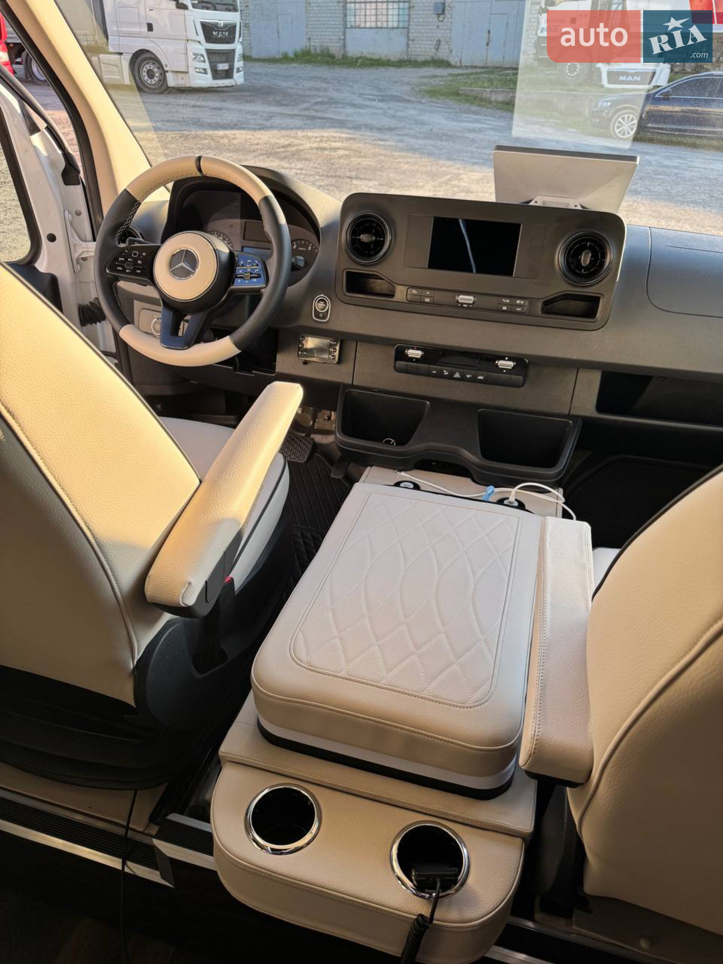 2020 Mercedes-Benz Sprinter - мініатюра 6