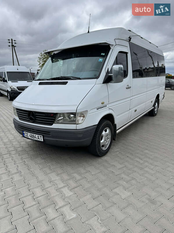 Mercedes-Benz Sprinter 2000 Mercedes-Benz Sprinter 2000