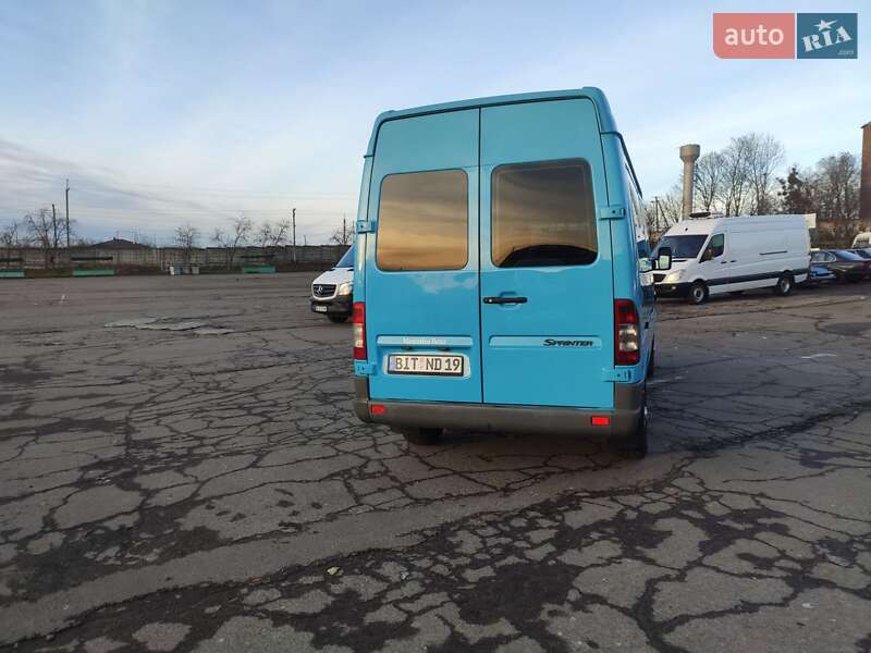 Вантажний фургон Mercedes-Benz Sprinter 2005 в Рівному