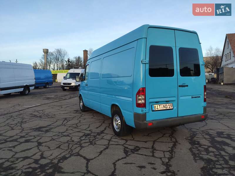 Вантажний фургон Mercedes-Benz Sprinter 2005 в Рівному