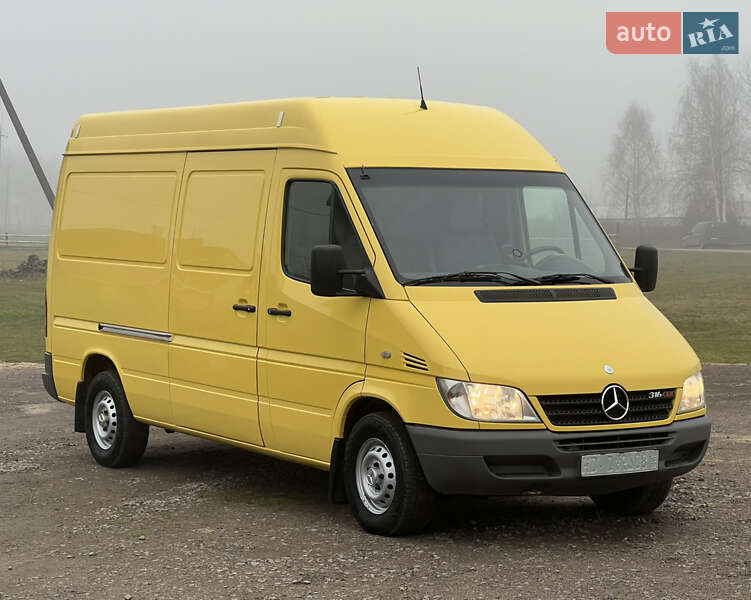 Mercedes-Benz Sprinter 2004