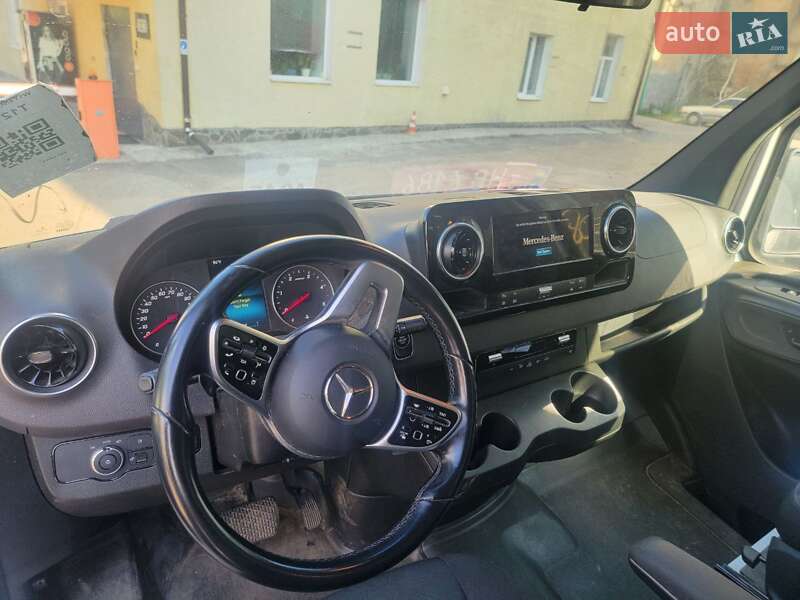 Грузовой фургон Mercedes-Benz Sprinter 2023 в Львове