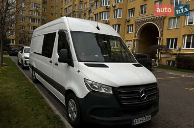 Мінівен Mercedes-Benz Sprinter 2019 в Києві