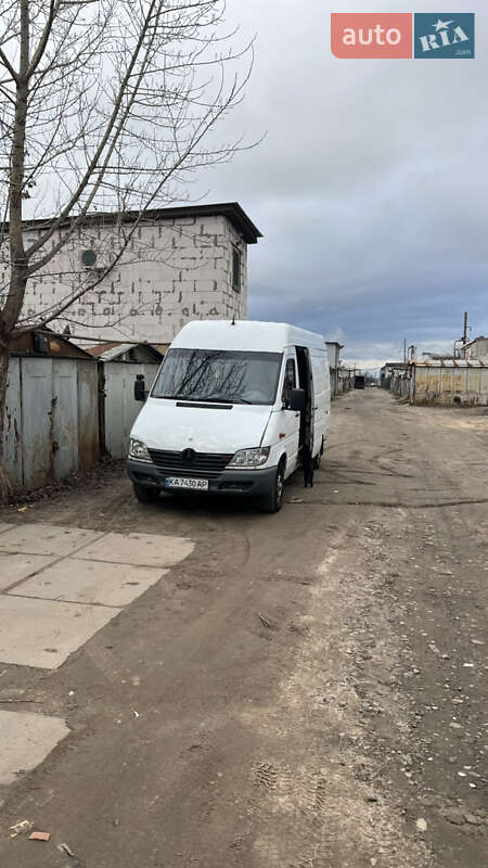 Mercedes-Benz Sprinter 2005