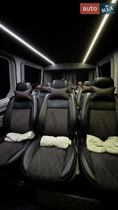 Мінівен Mercedes-Benz Sprinter 2011 в Буську