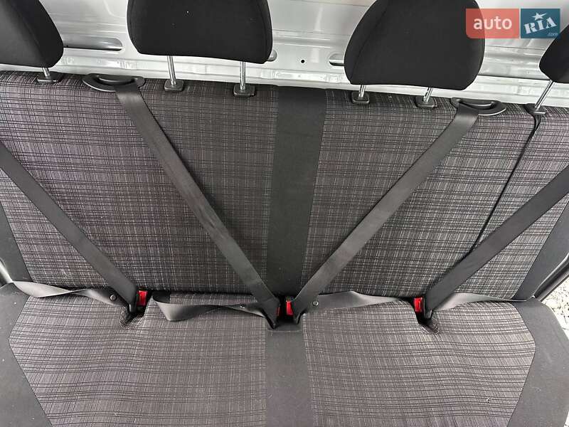 Тентований Mercedes-Benz Sprinter 2016 в Рівному