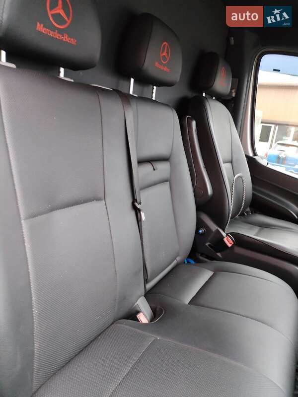 Вантажний фургон Mercedes-Benz Sprinter 2015 в Одесі