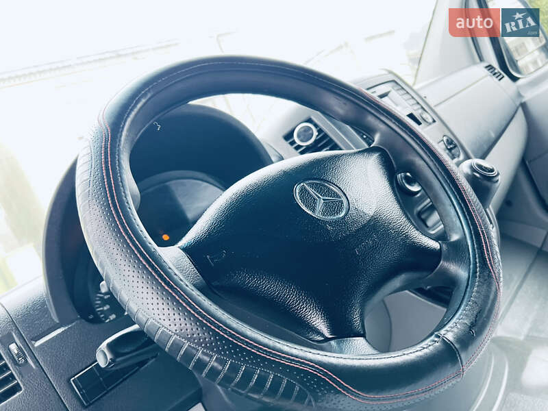 Вантажний фургон Mercedes-Benz Sprinter 2016 в Тячеві