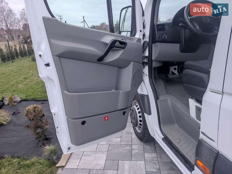 Вантажний фургон Mercedes-Benz Sprinter 2016 в Рівному