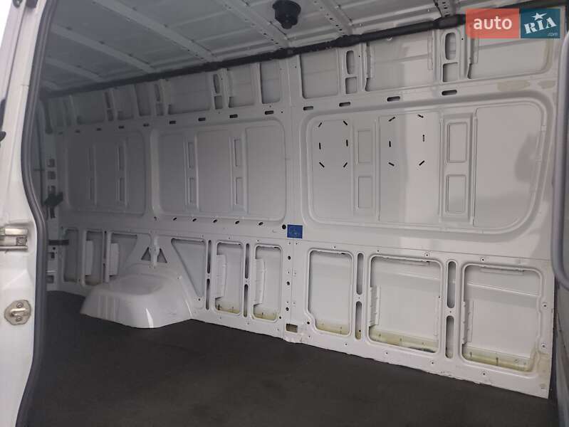 Вантажний фургон Mercedes-Benz Sprinter 2016 в Рівному