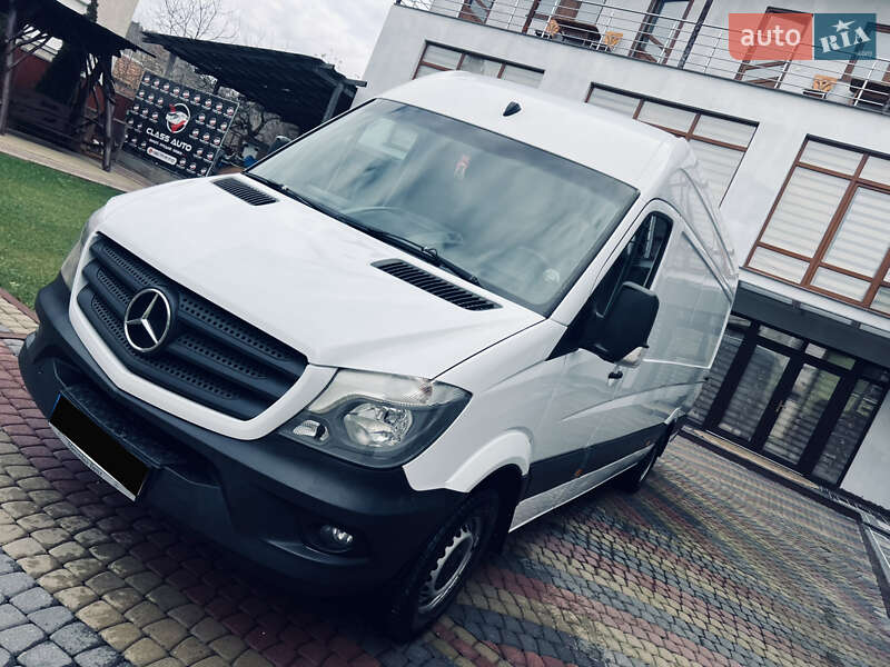 Вантажний фургон Mercedes-Benz Sprinter 2016 в Тячеві