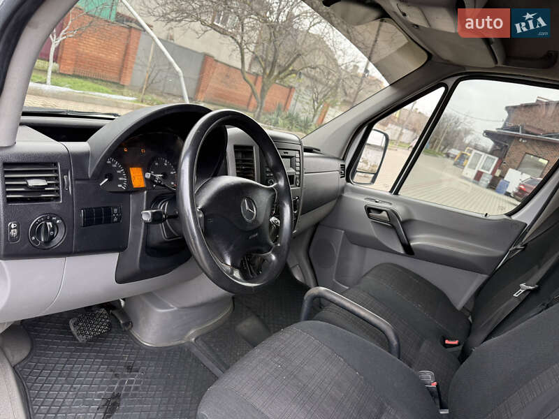 Вантажний фургон Mercedes-Benz Sprinter 2013 в Ізмаїлі фото 10 Вантажний фургон Mercedes-Benz Sprinter 2013 в Ізмаїлі