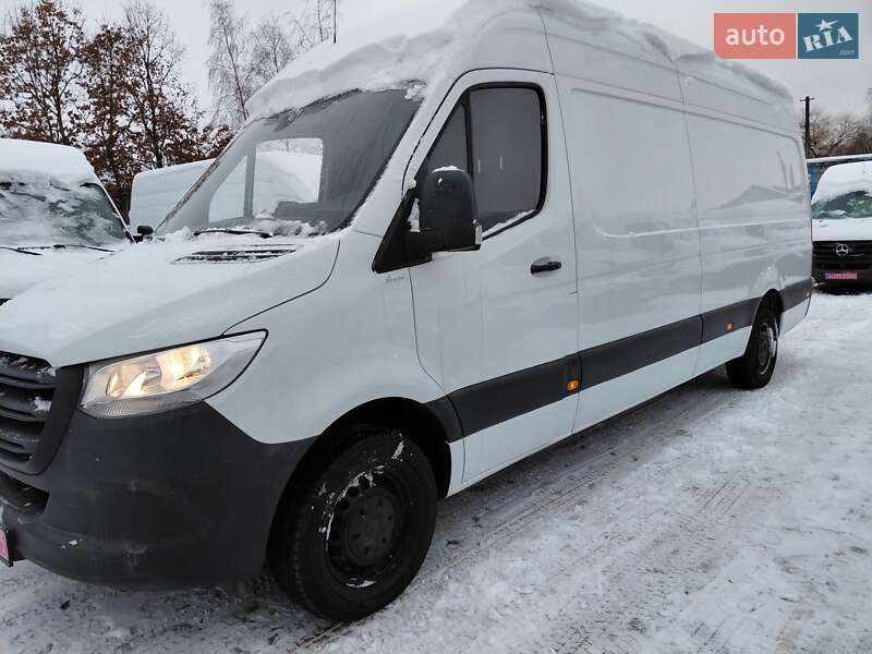 Вантажний фургон Mercedes-Benz Sprinter 2021 в Івано-Франківську