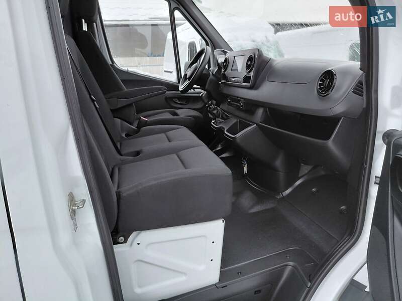 Вантажний фургон Mercedes-Benz Sprinter 2021 в Івано-Франківську