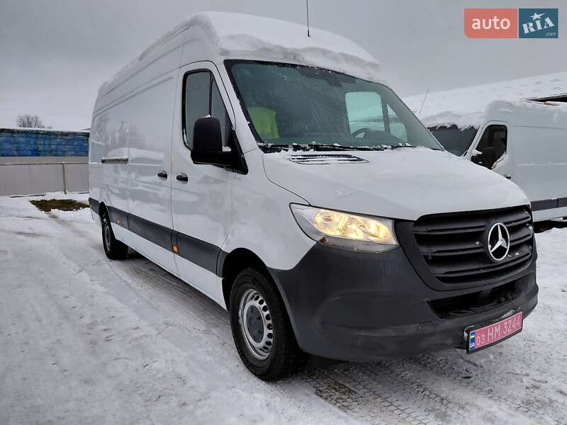 Вантажний фургон Mercedes-Benz Sprinter 2021 в Івано-Франківську