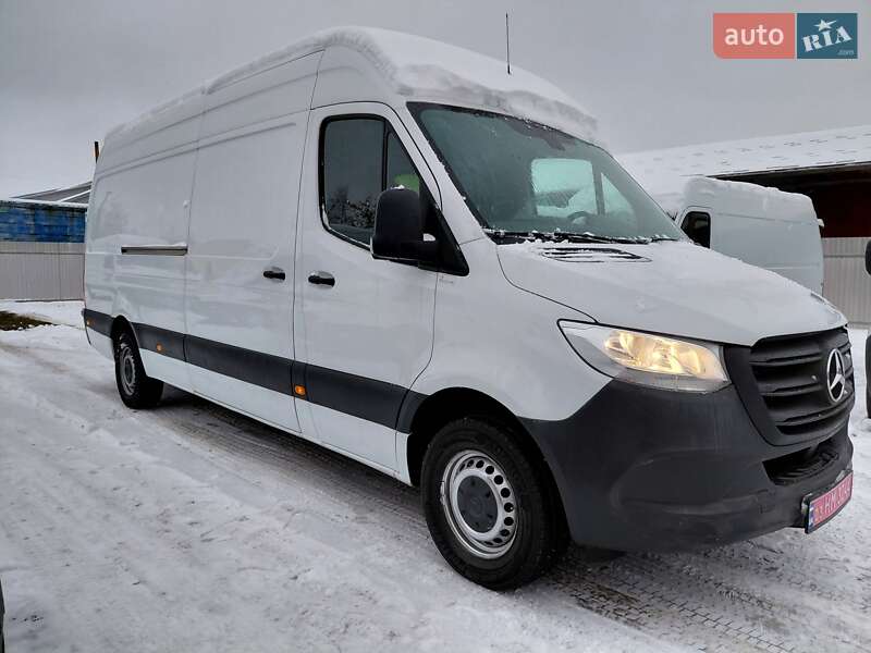 Вантажний фургон Mercedes-Benz Sprinter 2021 в Івано-Франківську