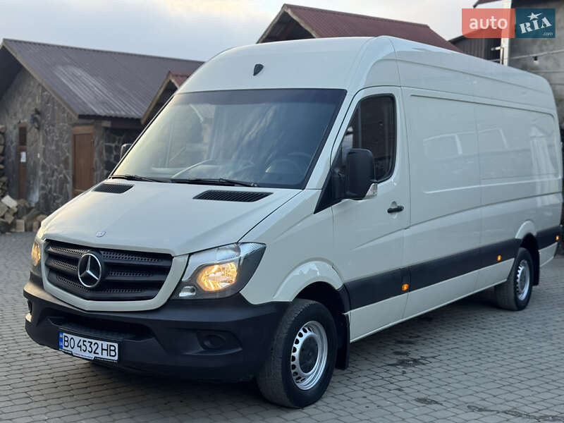Грузовой фургон Mercedes-Benz Sprinter 2015 в Иршаве