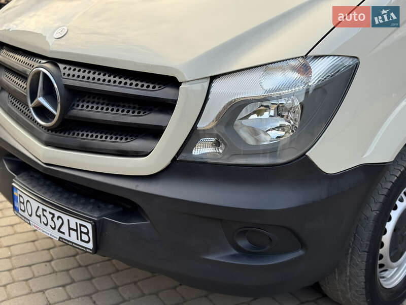 Грузовой фургон Mercedes-Benz Sprinter 2015 в Иршаве
