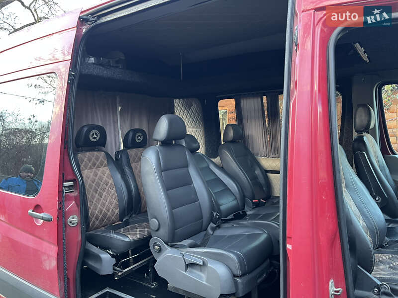 Мікроавтобус Mercedes-Benz Sprinter 2011 в Сваляві