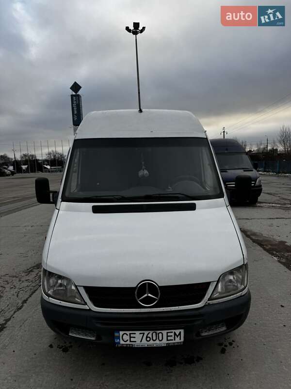 Mercedes-Benz Sprinter 2004