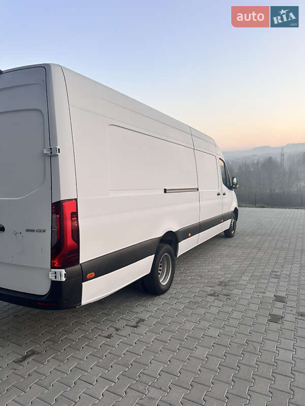 Вантажний фургон Mercedes-Benz Sprinter 2020 в Чернівцях