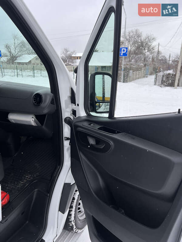 Вантажний фургон Mercedes-Benz Sprinter 2020 в Дніпрі