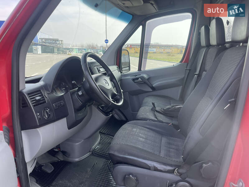 Вантажний фургон Mercedes-Benz Sprinter 2007 в Кам'янець-Подільському фото 10 Вантажний фургон Mercedes-Benz Sprinter 2007 в Кам'янець-Подільському