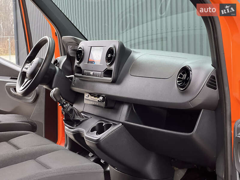 Грузовой фургон Mercedes-Benz Sprinter 2023 в Дубно