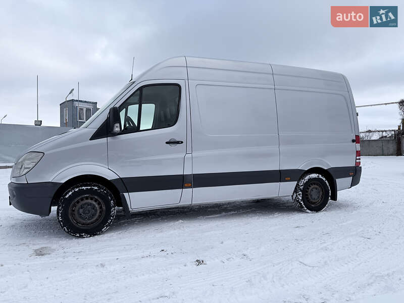 Вантажний фургон Mercedes-Benz Sprinter 2007 в Києві
