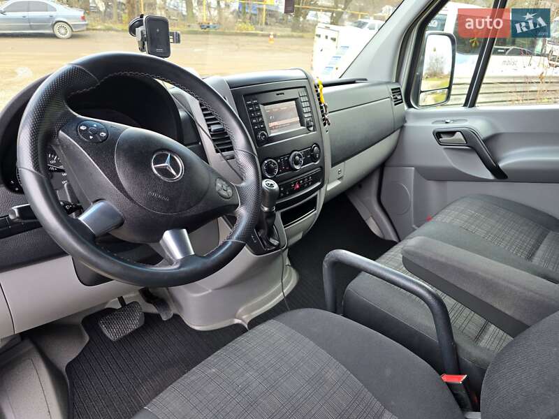 Вантажний фургон Mercedes-Benz Sprinter 2014 в Чернівцях