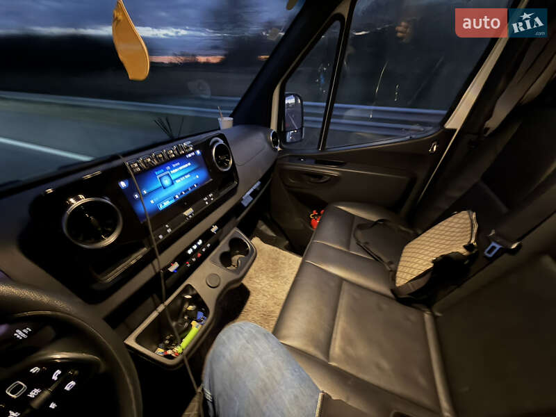 Автовоз Mercedes-Benz Sprinter 2018 в Мукачевому