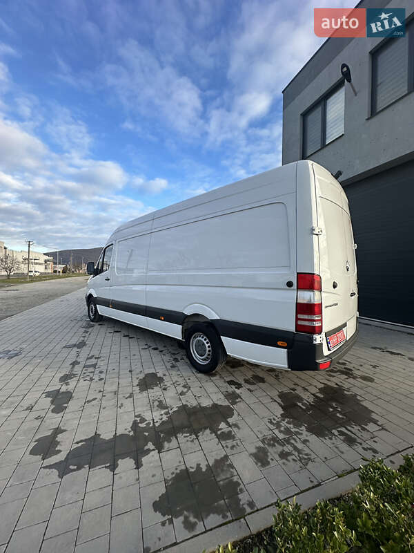 Грузовой фургон Mercedes-Benz Sprinter 2016 в Виноградове фото 12 Грузовой фургон Mercedes-Benz Sprinter 2016 в Виноградове