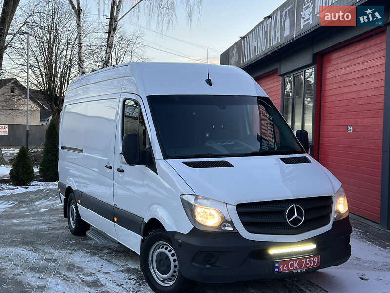 Вантажний фургон Mercedes-Benz Sprinter 2018 в Чернівцях