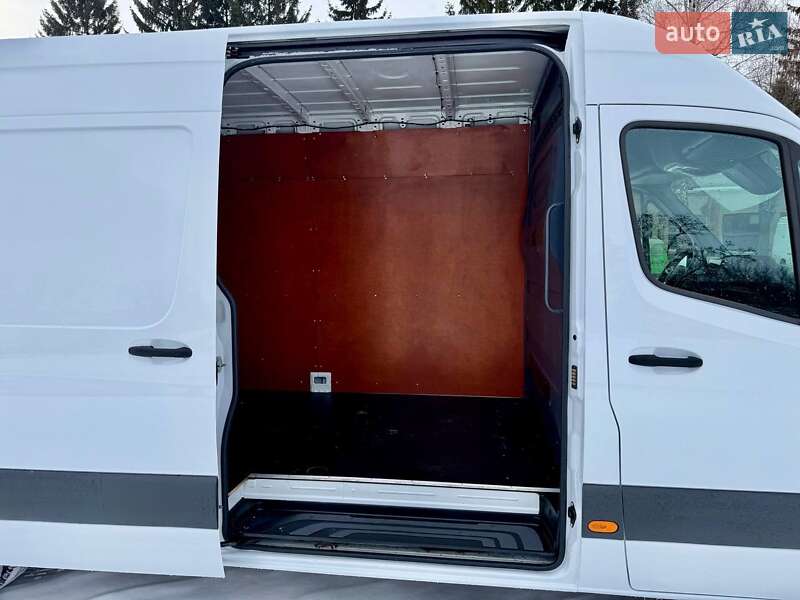 Вантажний фургон Mercedes-Benz Sprinter 2021 в Вінниці