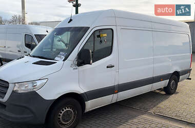 Вантажний фургон Mercedes-Benz Sprinter 2019 в Рівному