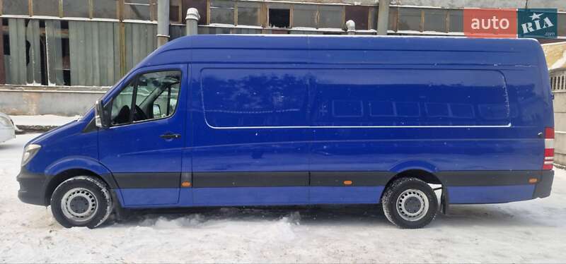 Вантажний фургон Mercedes-Benz Sprinter 2018 в Рівному