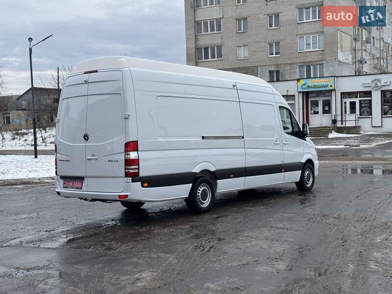 Вантажний фургон Mercedes-Benz Sprinter 2017 в Дубні