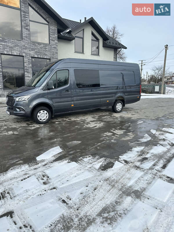 Mercedes-Benz Sprinter 2021