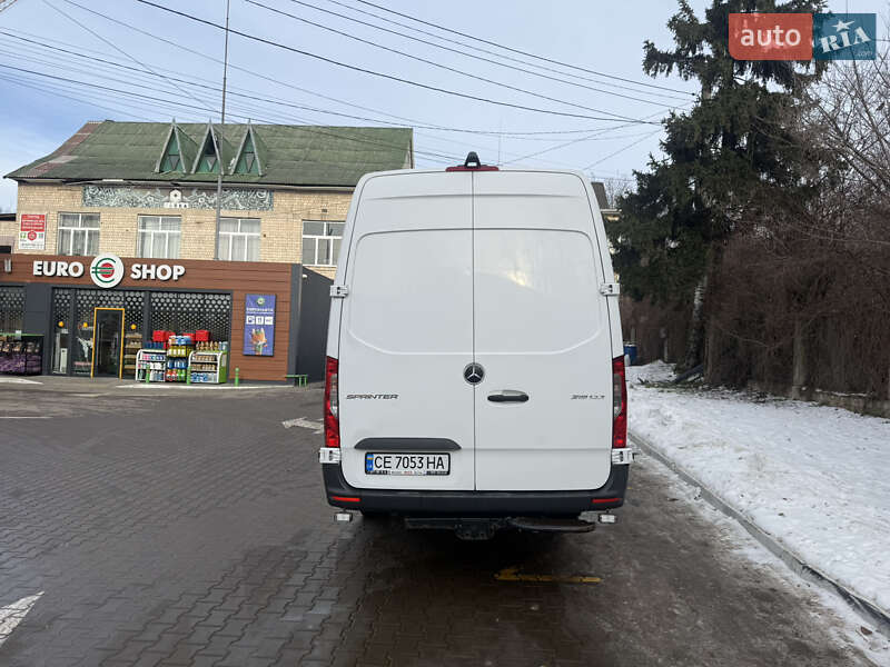 Вантажний фургон Mercedes-Benz Sprinter 2021 в Чернівцях