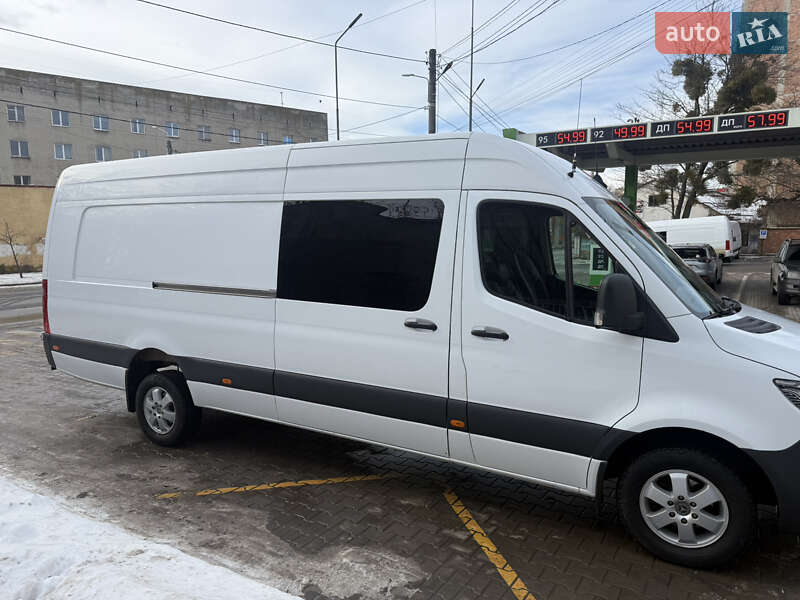 Вантажний фургон Mercedes-Benz Sprinter 2021 в Чернівцях