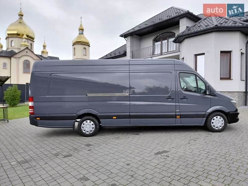 Вантажний фургон Mercedes-Benz Sprinter 2017 в Долині
