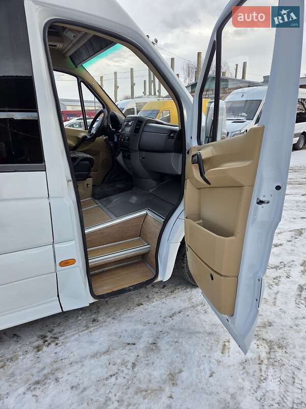 Туристичний / Міжміський автобус Mercedes-Benz Sprinter 2015 в Чернівцях